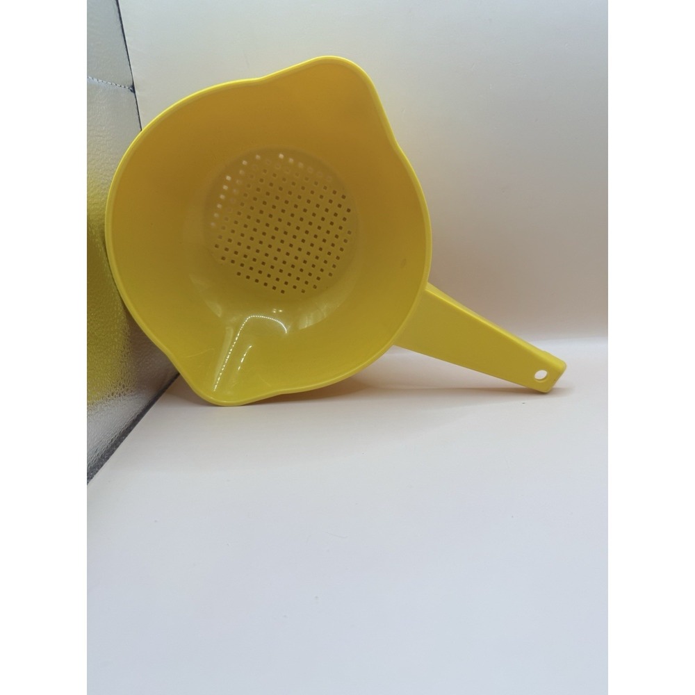 Vtg Colander Strainer Yellow Tupperware Small 1 Qt Double Spout 1 Handle 1200